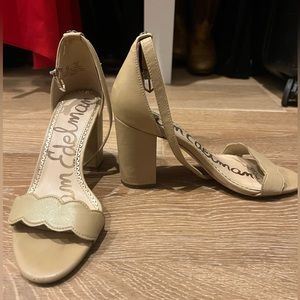 Sam Edelman size 6 ODILA WOMENS SCALLOPED HEEL SANDALS